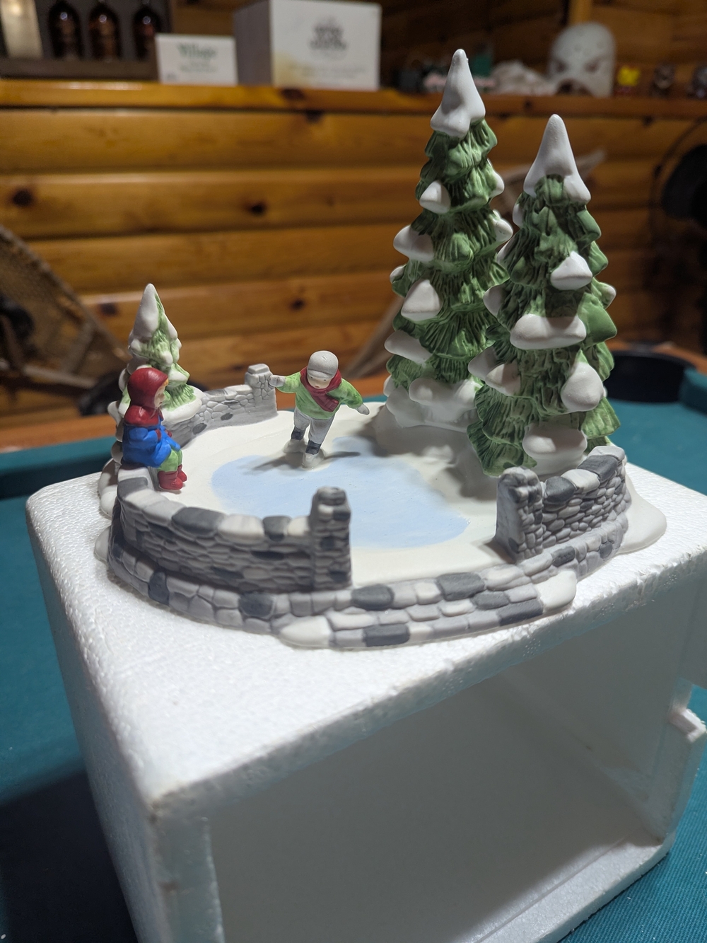 Department 56 - The Heritage Village - Skating Pond